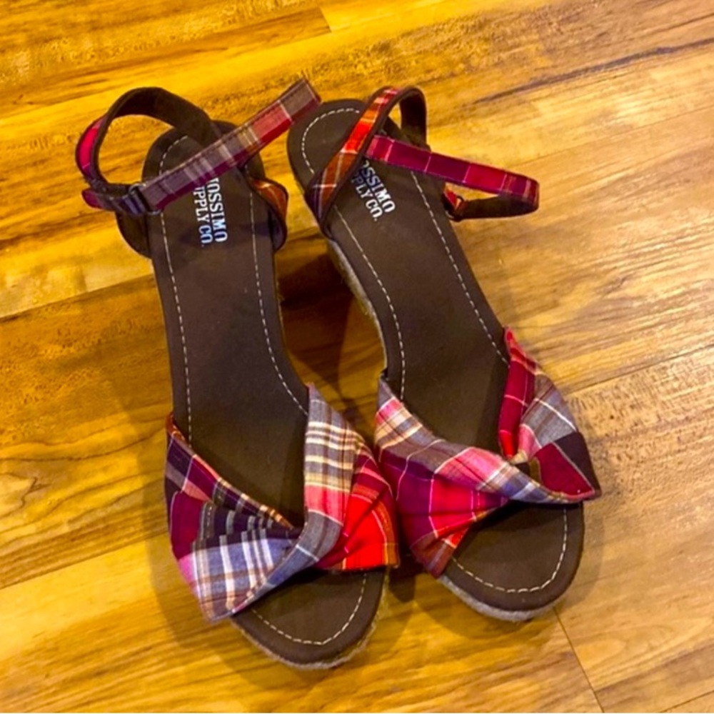NEW !! Mossimo plaid wedge sandals